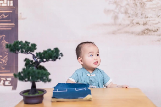洛阳宝宝喊肚子疼怎么回事